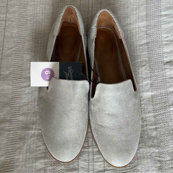 Gray Suede Loafers Slip-On Shoes NWT - Picture 1 of 5